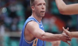 宋翔最新爆料篮球球员,揭秘篮球球员转会背后的故事